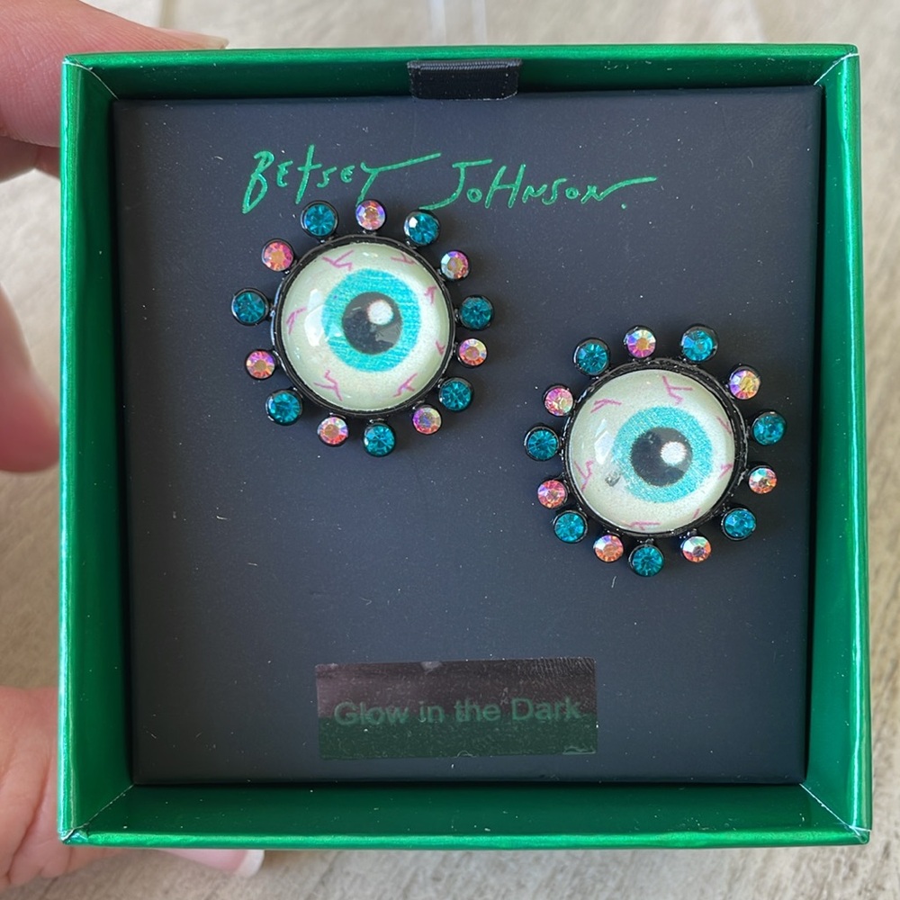 Betsey Johnson Eyeball Halloween Earrings in decorative box
